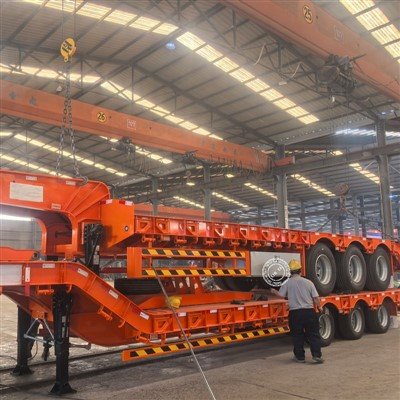 Lowboy Truck Semi Trailer